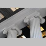 Lincoln Columns.JPG
